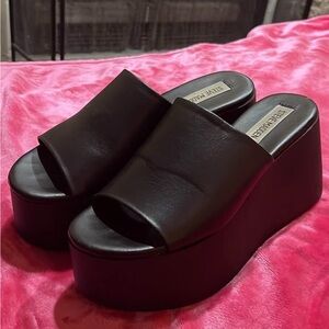 Steve Madden Black Platform Mules Vintage